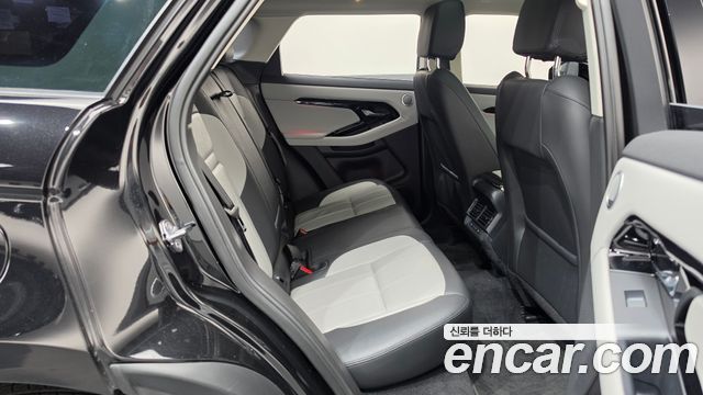 Land Rover Range Rover Evoque 2025 — photo 12