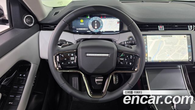 Land Rover Range Rover Evoque 2025 — photo 13