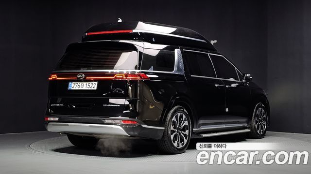 Kia Canival 2021 — photo 2