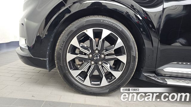 Kia Canival 2021 — photo 5