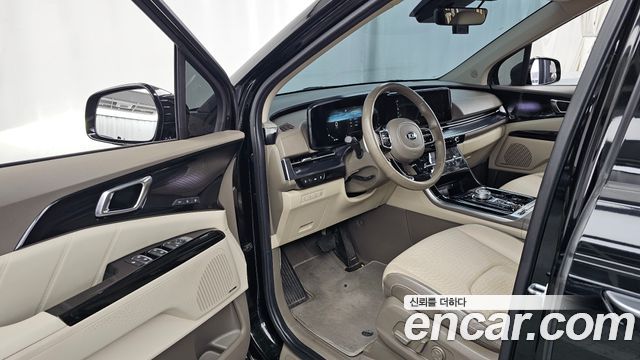 Kia Canival 2021 — photo 10