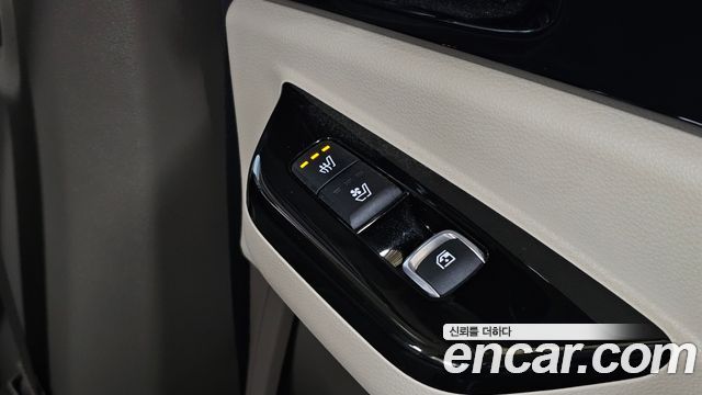 Kia Canival 2021 — photo 19