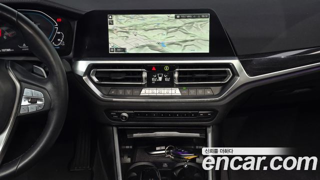 BMW 3-Series 2022 — photo 20
