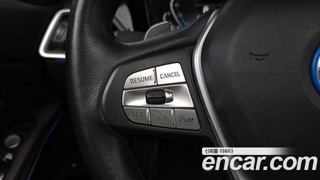 BMW 3-Series 2022 — photo 27