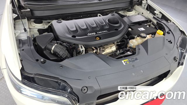 Jeep Cherokee 2019 — photo 6