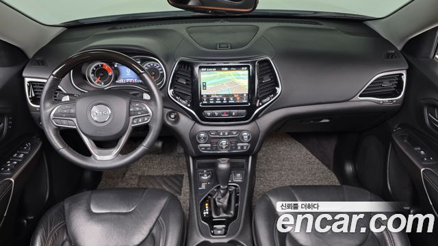 Jeep Cherokee 2019 — photo 7