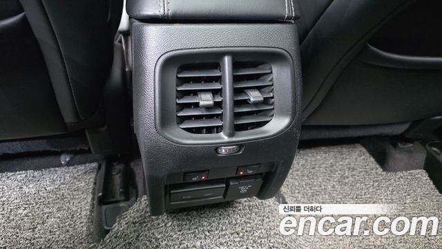 Jeep Cherokee 2019 — photo 18