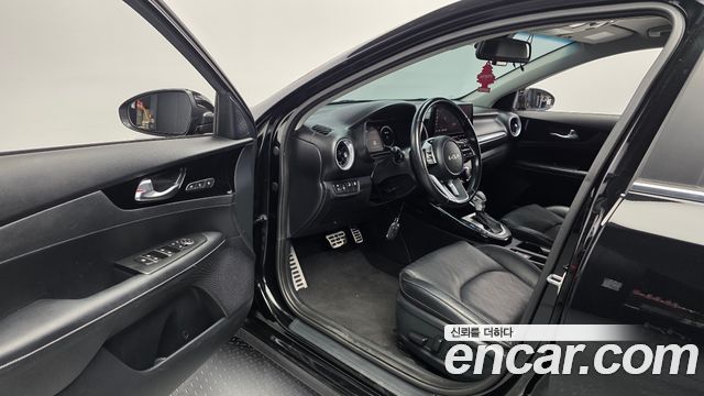Kia K3 2023 — photo 13