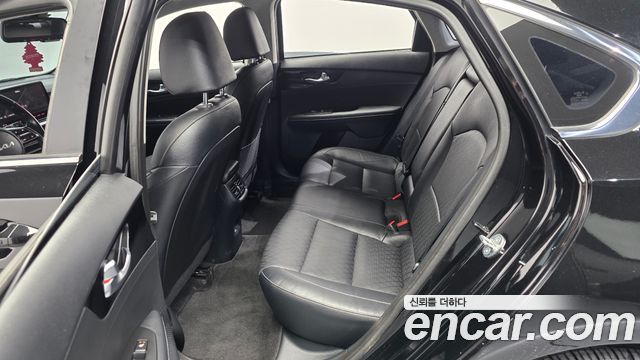 Kia K3 2023 — photo 16