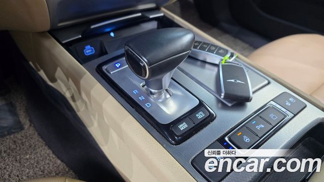 Genesis G80 2019 — photo 12