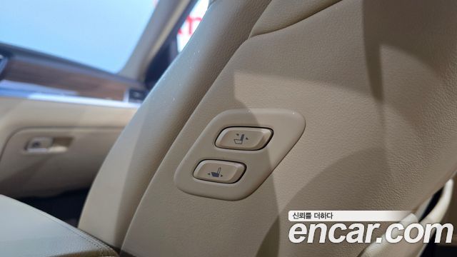 Genesis G80 2019 — photo 28