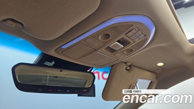 Genesis G80 2019 — photo 33