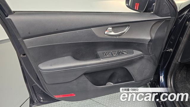 Kia K3 2019 — photo 14