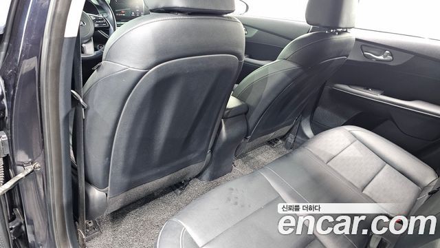 Kia K3 2019 — photo 29