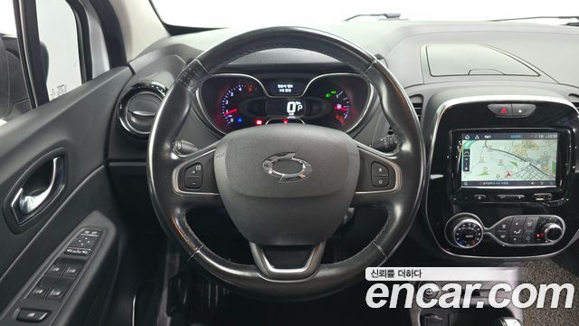 Renault Korea QM3 2019 — photo 19