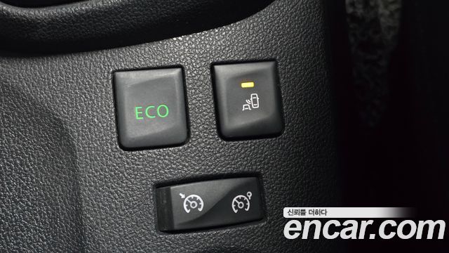 Renault Korea QM3 2019 — photo 23