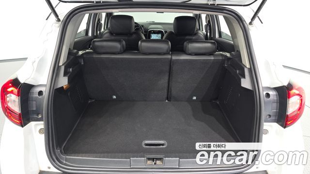 Renault Korea QM3 2019 — photo 32
