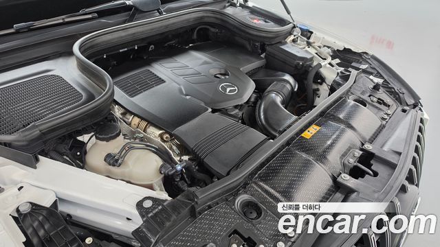 Mercedes-Benz GLE-Class 2022 — photo 6