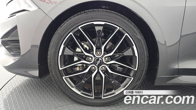 Kia K5 2023 — photo 5