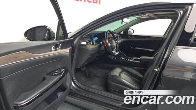 Kia K5 2023 — photo 13