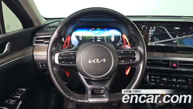 Kia K5 2023 — photo 19