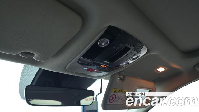 Kia K5 2023 — photo 24