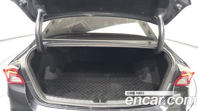 Kia K5 2023 — photo 31
