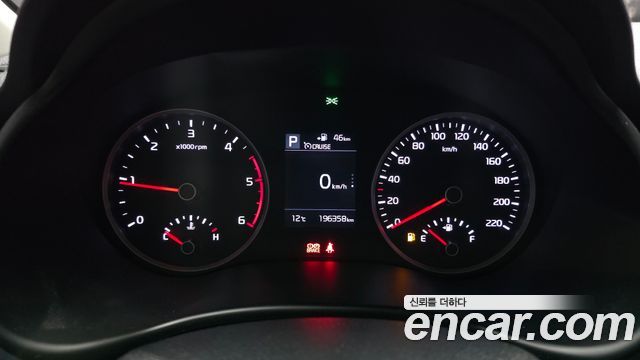 Kia Stonic 2018 — photo 11