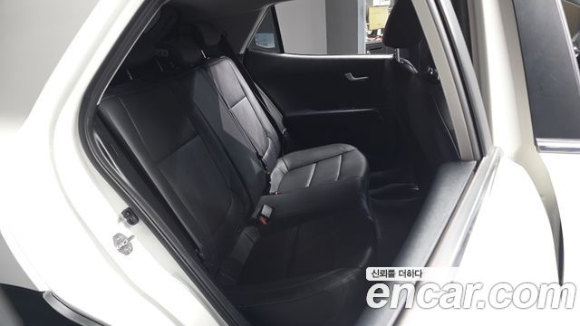 Kia Stonic 2018 — photo 18