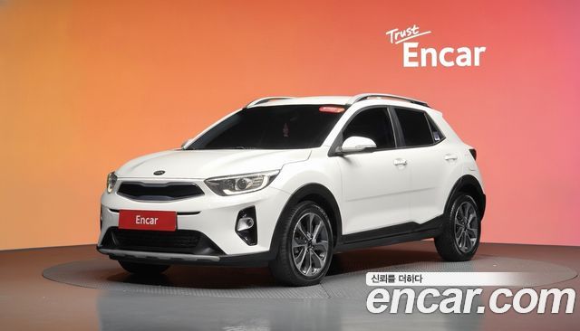 Kia Stonic 2018 — photo 1