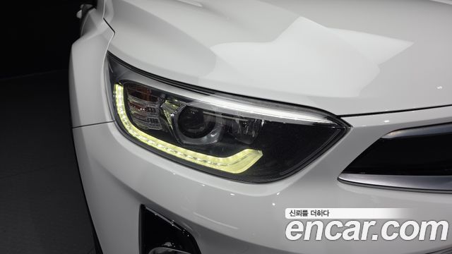 Kia Stonic 2018 — photo 8