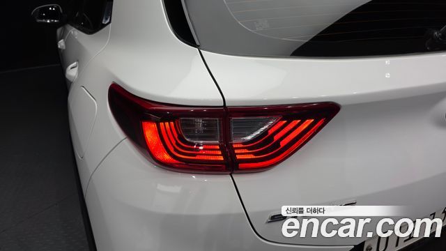Kia Stonic 2018 — photo 9