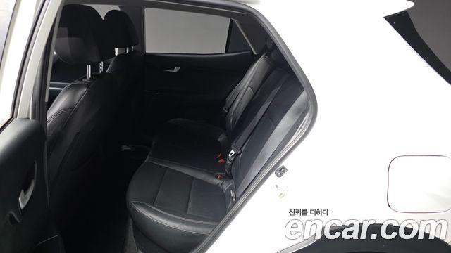 Kia Stonic 2018 — photo 16