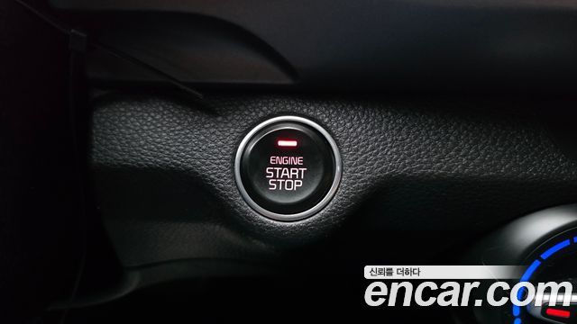 Kia Stonic 2018 — photo 27