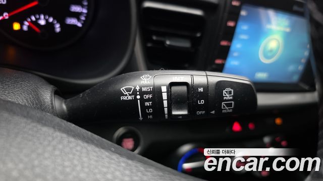Kia Stonic 2018 — photo 29