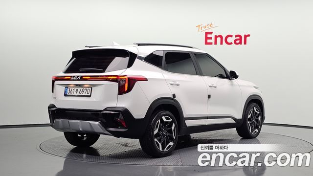 Kia Seltos 2023 — photo 2