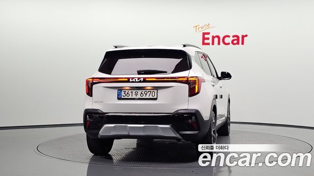 Kia Seltos 2023 — photo 4