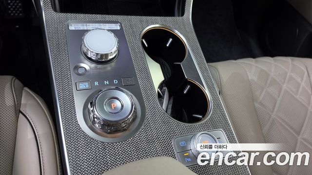 Genesis GV80 2024 — photo 12