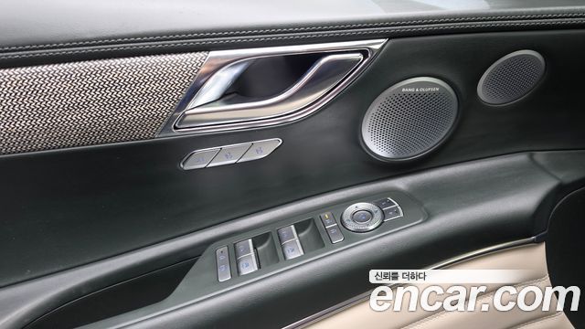 Genesis GV80 2024 — photo 28
