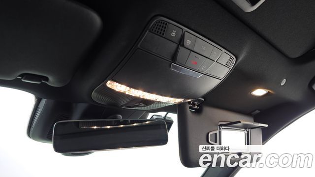 Mercedes-Benz E-Class 2023 — photo 30