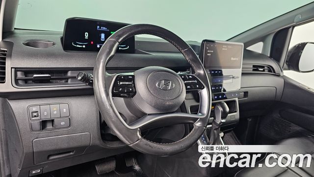 Hyundai Staria 2023 — photo 18