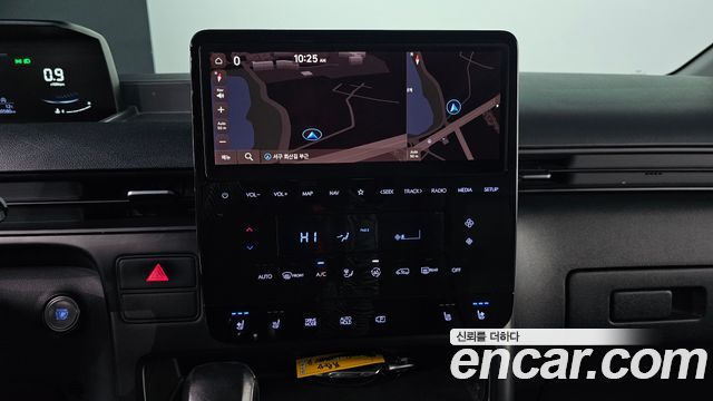 Hyundai Staria 2023 — photo 19