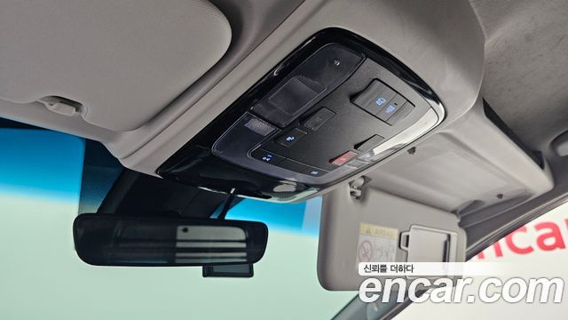 Hyundai Staria 2023 — photo 25
