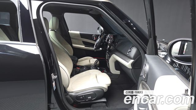 Mini Countryman 2022 — photo 17