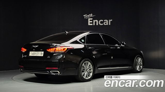 Genesis G80 2018 — photo 2