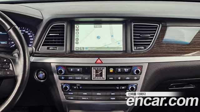 Genesis G80 2018 — photo 14