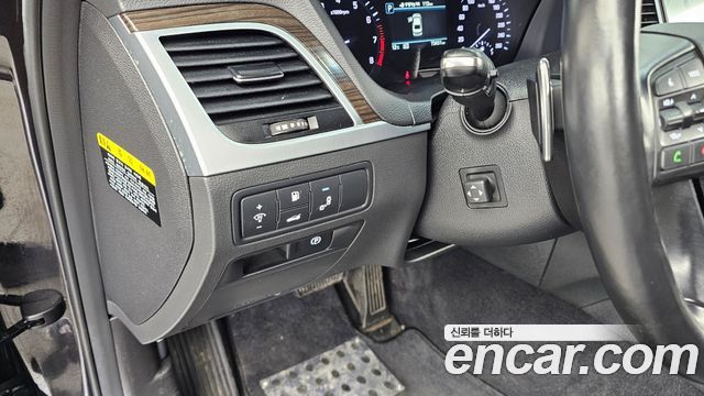 Genesis G80 2018 — photo 16