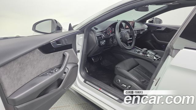 Audi A5 2019 — photo 13