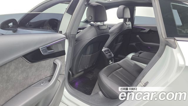Audi A5 2019 — photo 18