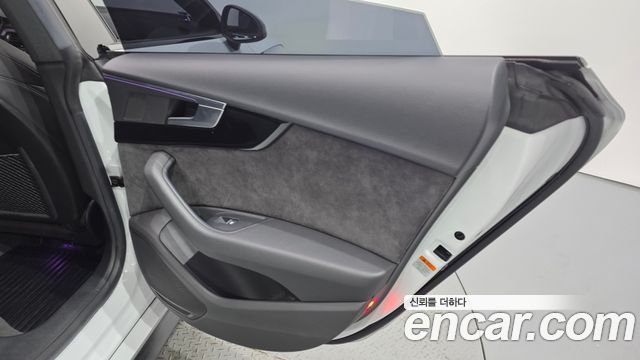 Audi A5 2019 — photo 15